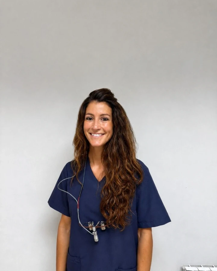Dra. María Llacer Martínez, especialista en endodoncia
